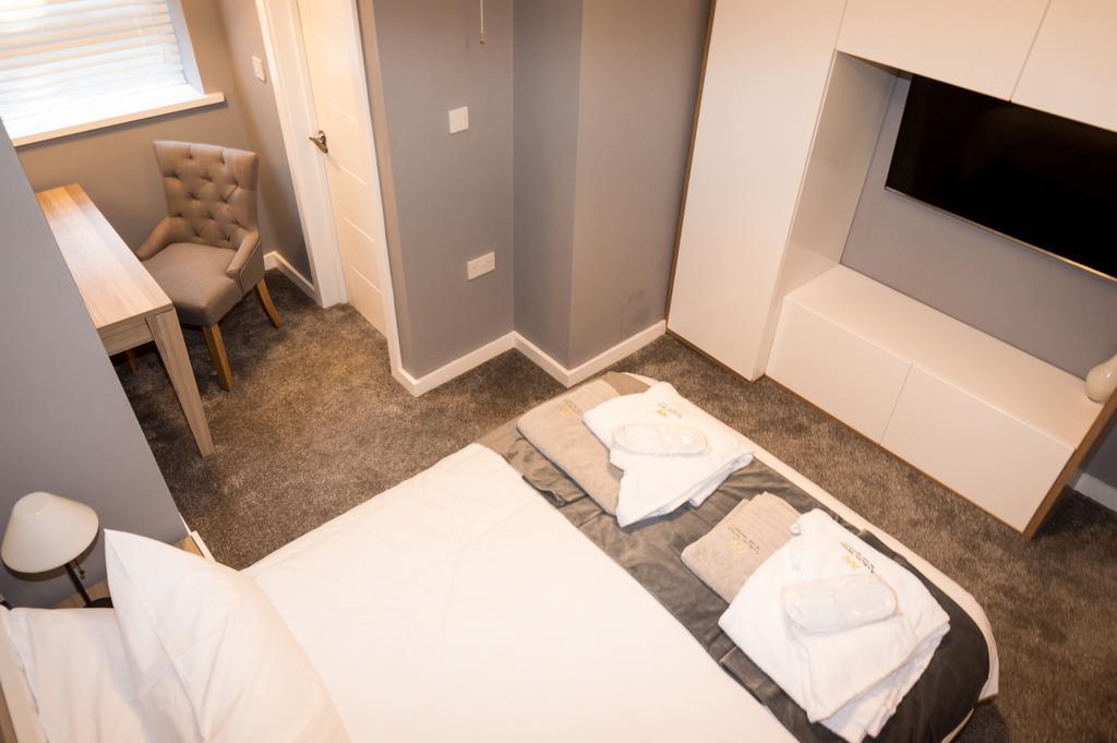 Aaron Wise Apartments Кардиф Екстериор снимка